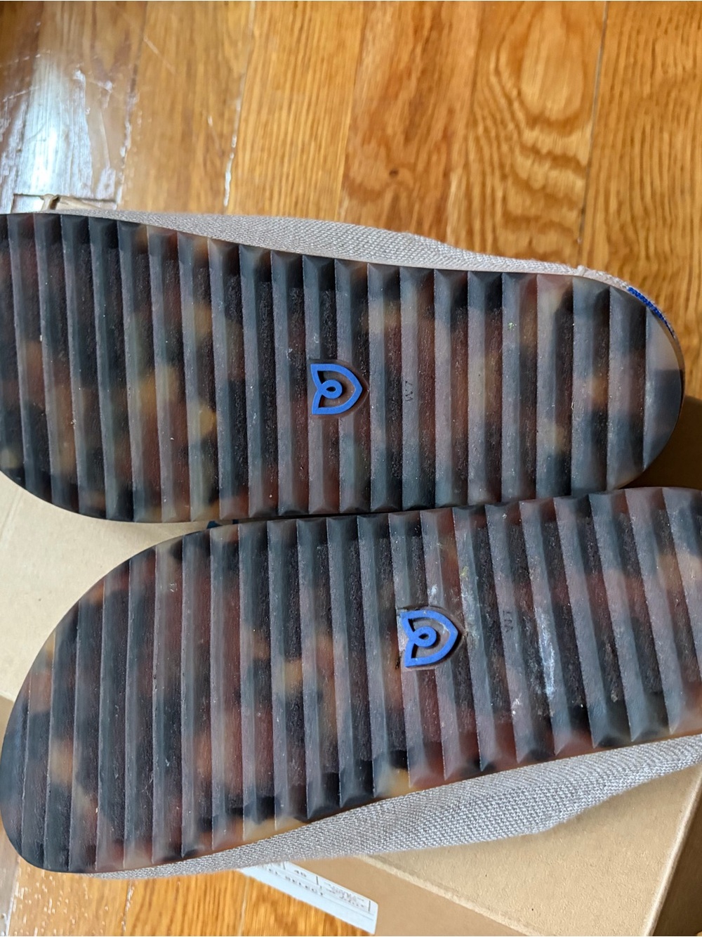Rothy's Women’s The Casual Clog (Dove) US 7 - Picture 10 of 12